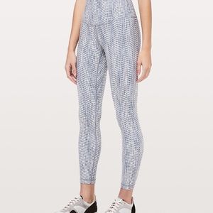 Wunder Under High-Rise Tight 25 FullOn Luon size 6